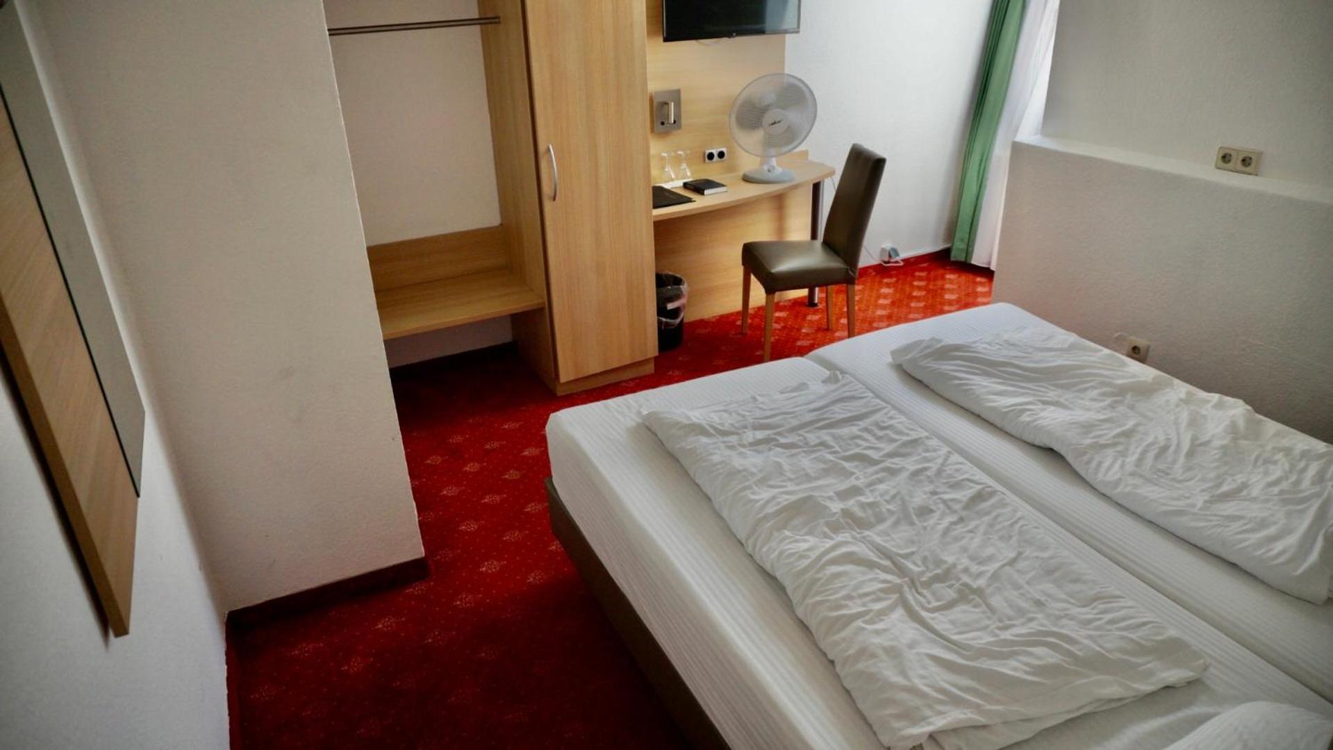 Hotel Hafner - Self Check-In Штутгарт Екстер'єр фото