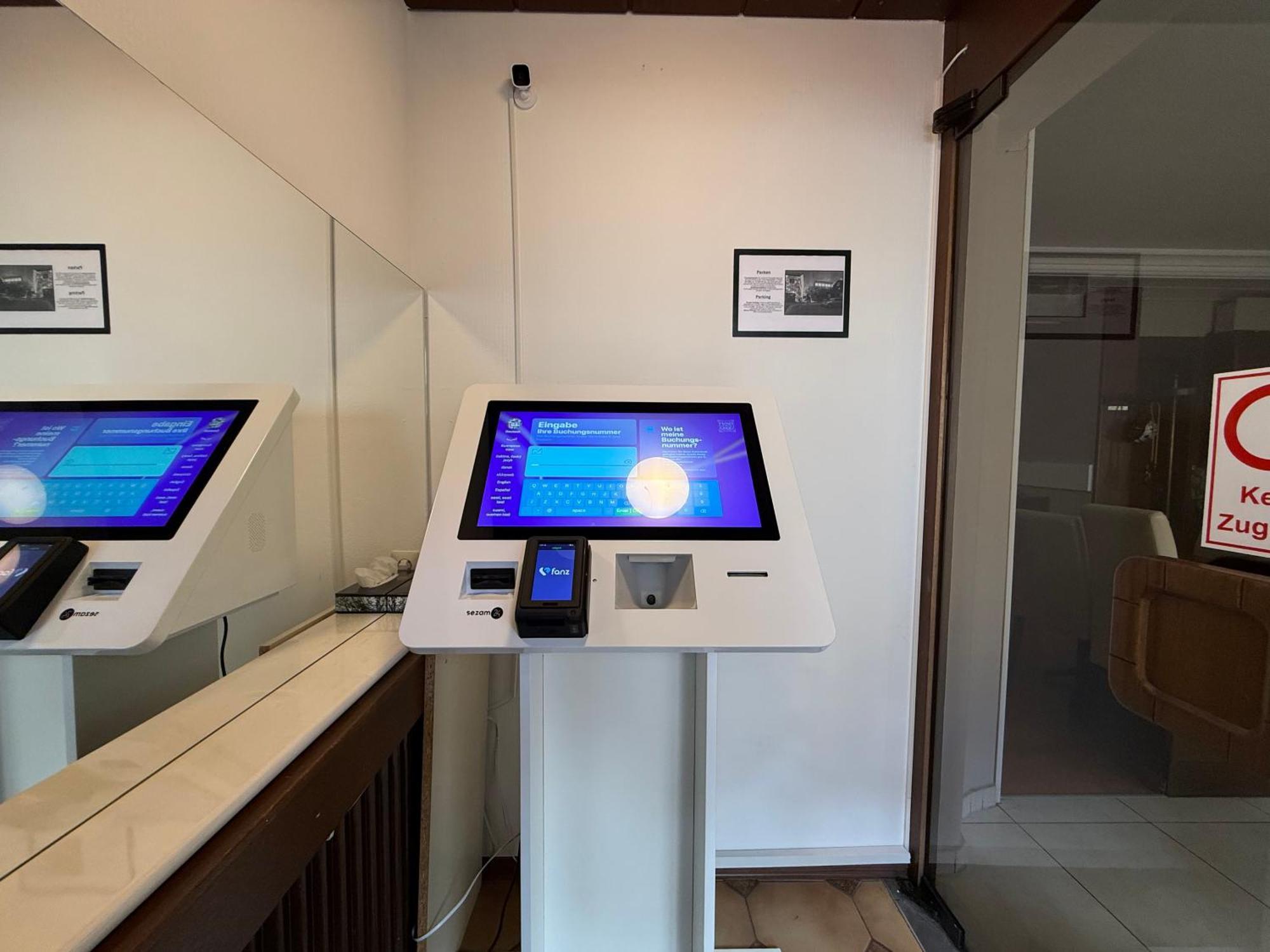 Hotel Hafner - Self Check-In Штутгарт Екстер'єр фото